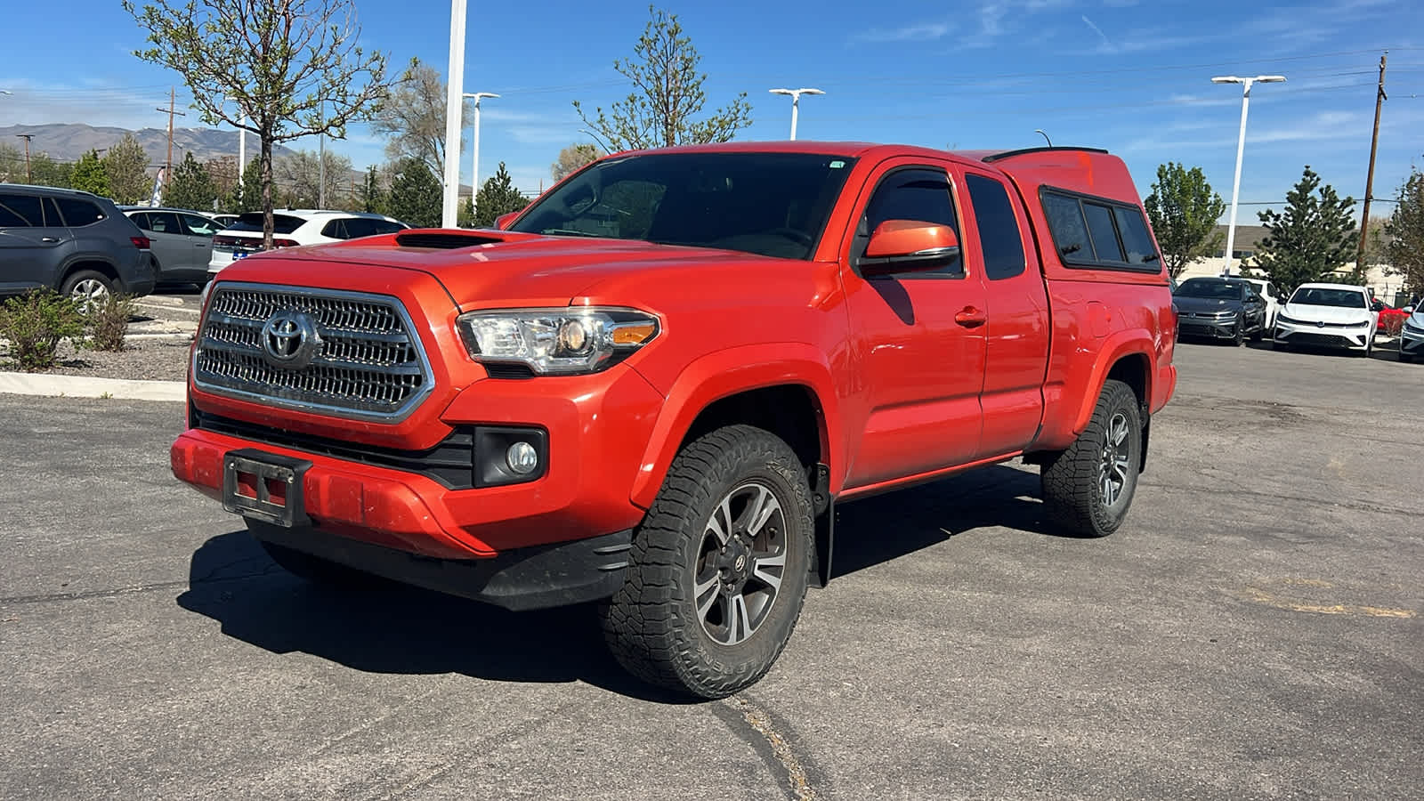 Thumbnail: 2016 Toyota Tacoma - 1