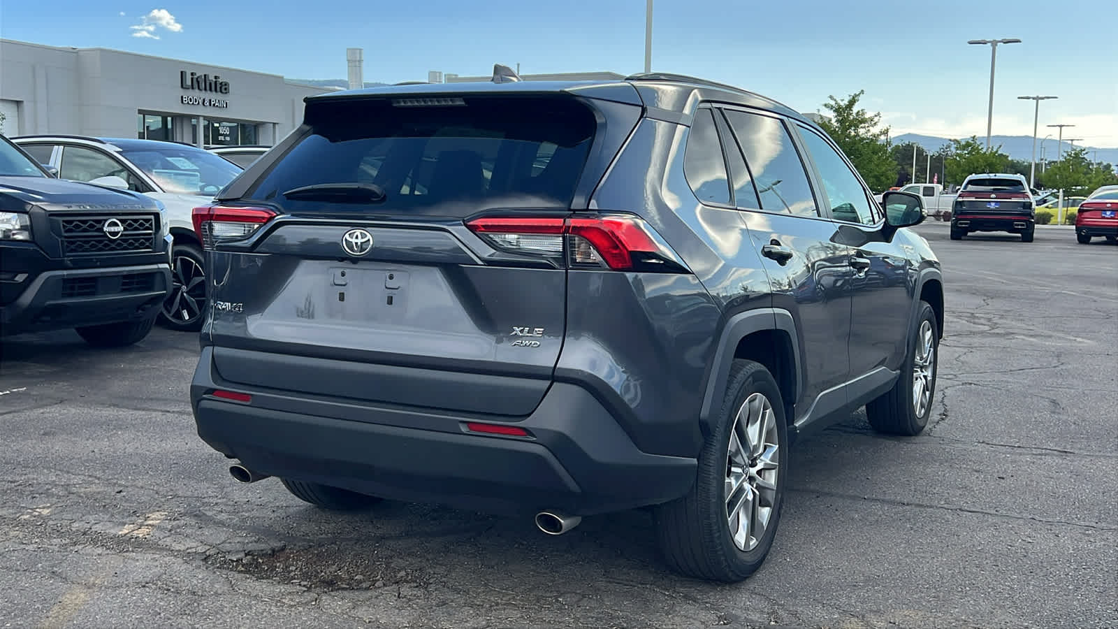 Thumbnail: 2022 Toyota RAV4 - 5