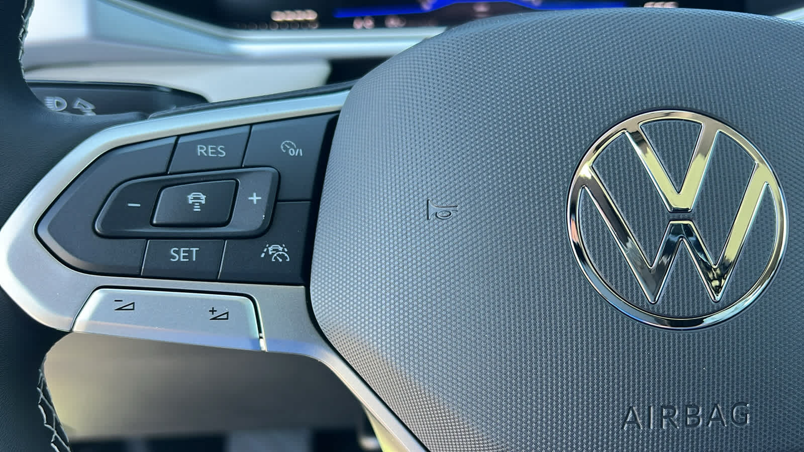 Thumbnail: 2025 Volkswagen Taos - 19