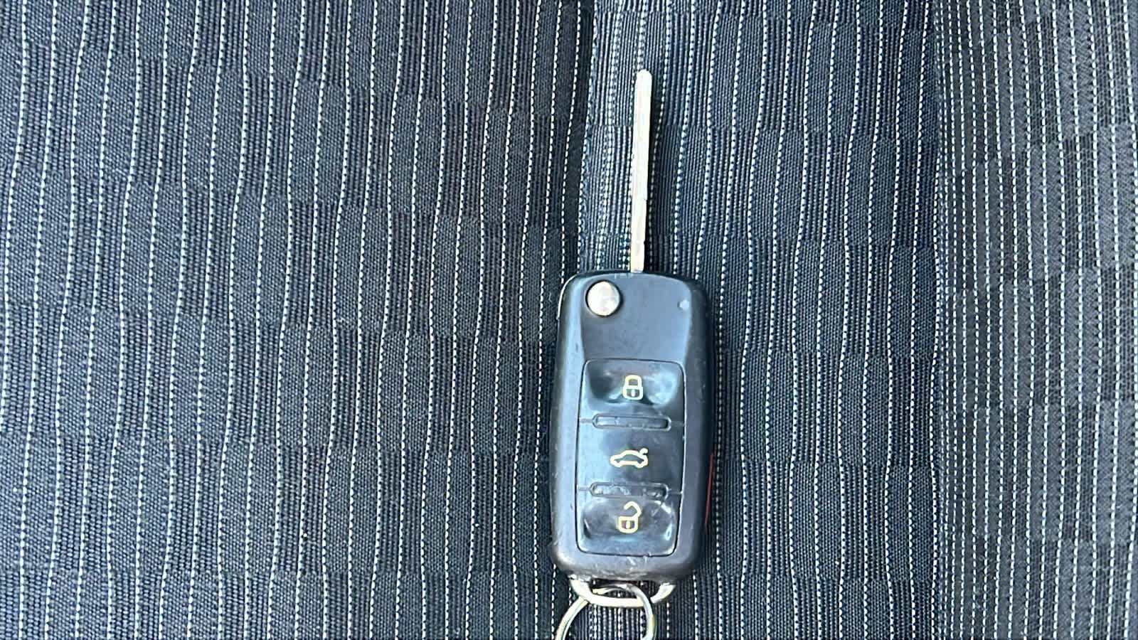 Thumbnail: 2013 Volkswagen Tiguan - 28