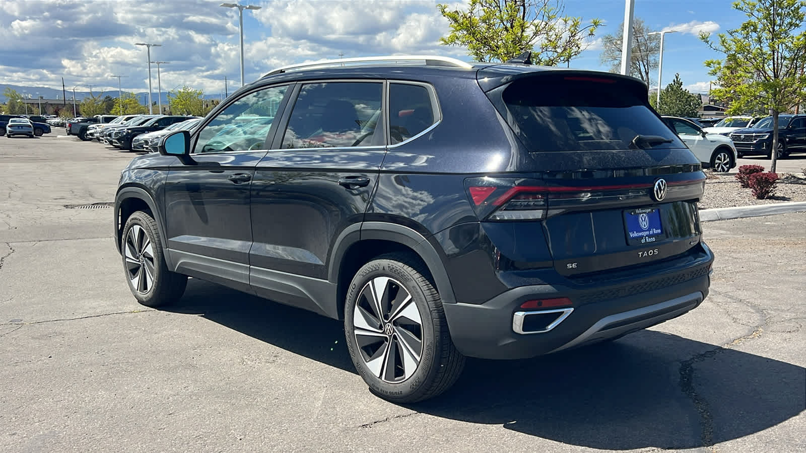 Thumbnail: 2025 Volkswagen Taos - 7