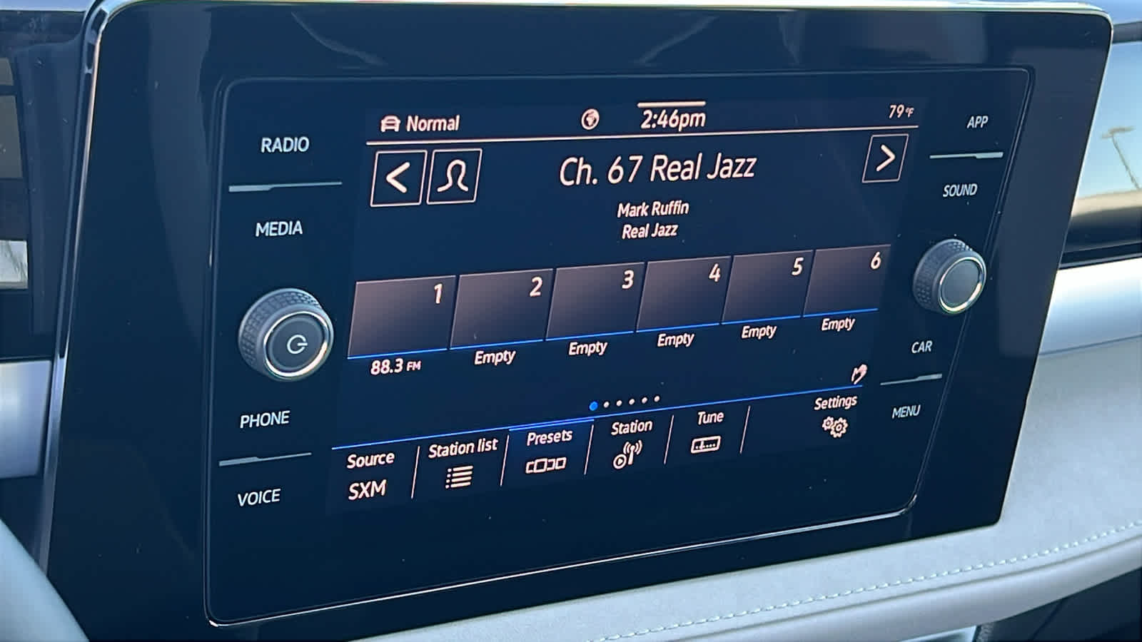 Thumbnail: 2025 Volkswagen Taos - 15