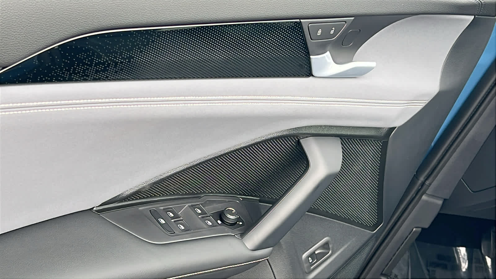 Thumbnail: 2026 Volkswagen Tiguan - 22