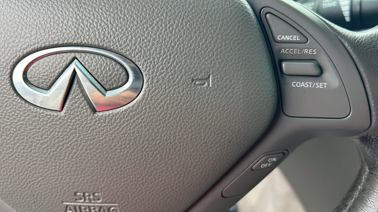 Thumbnail: 2013 INFINITI G37 - 20