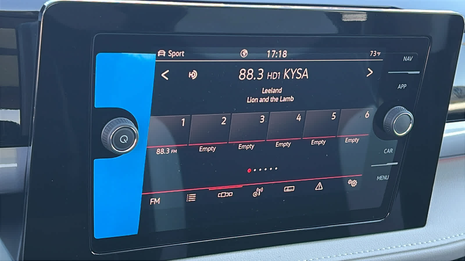 Thumbnail: 2025 Volkswagen Taos - 15