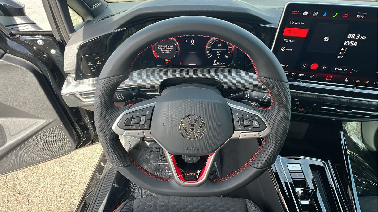 Thumbnail: 2025 Volkswagen Golf - 18