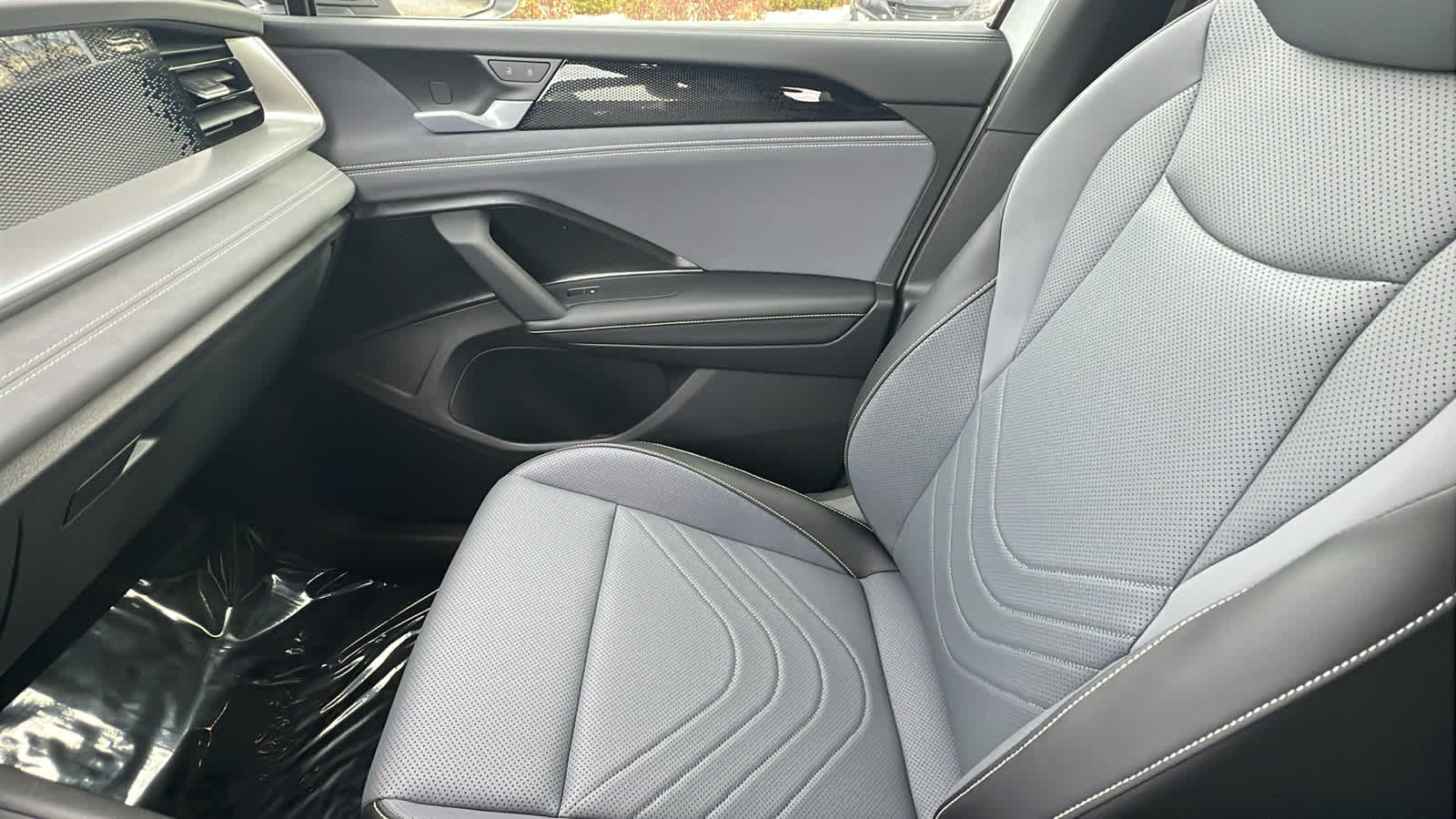 Thumbnail: 2026 Volkswagen Tiguan - 12