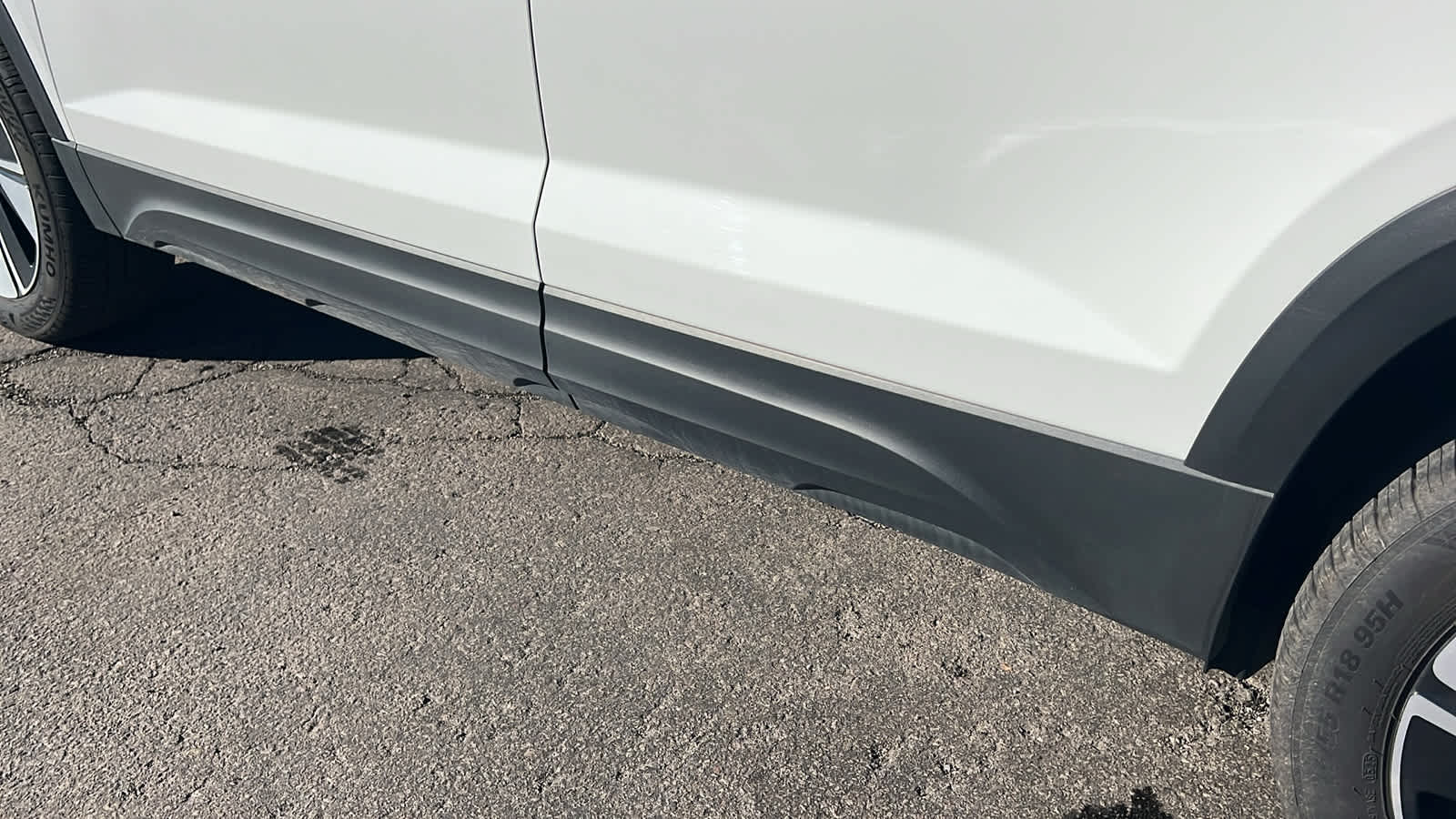 Thumbnail: 2025 Volkswagen Taos - 10