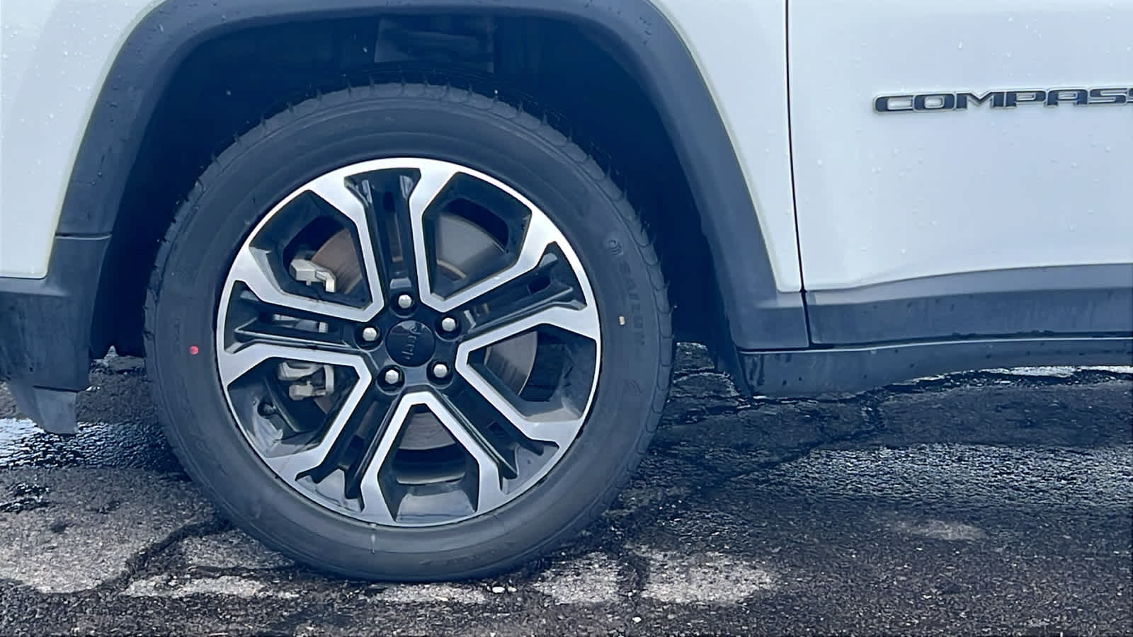 Thumbnail: 2023 Jeep Compass - 9