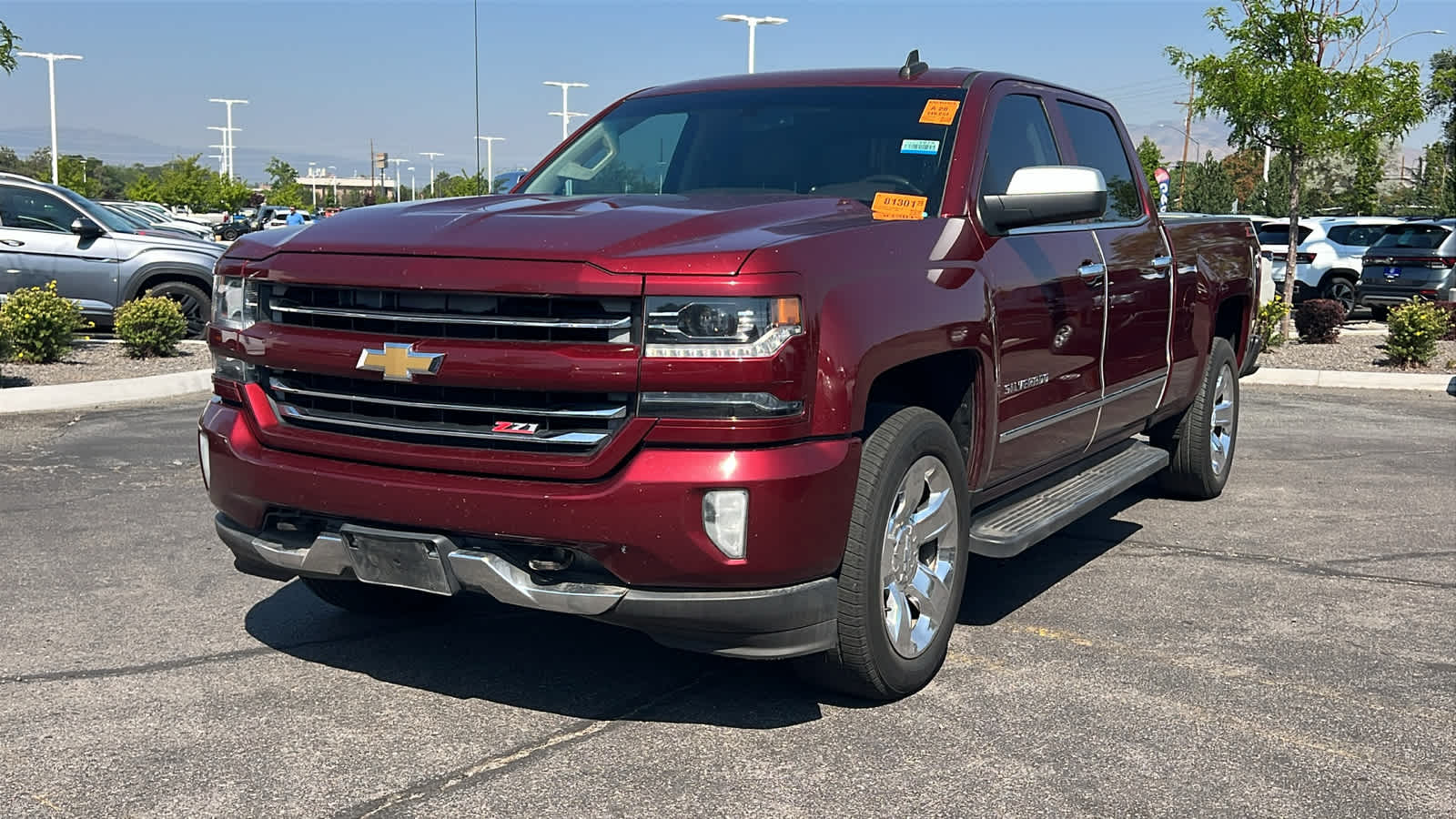 Thumbnail: 2017 Chevrolet Silverado 1500 - 1