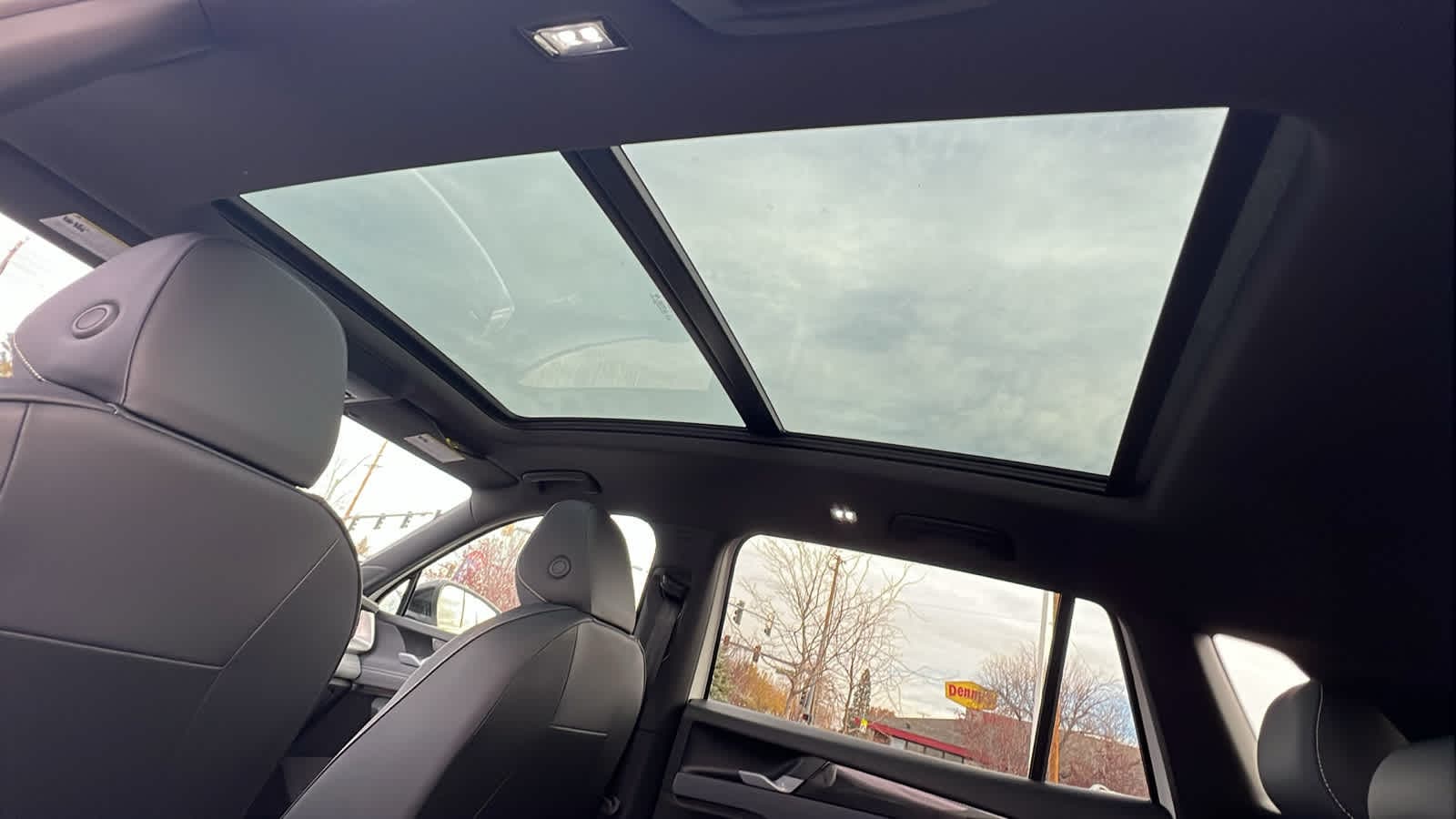 Thumbnail: 2026 Volkswagen Tiguan - 31