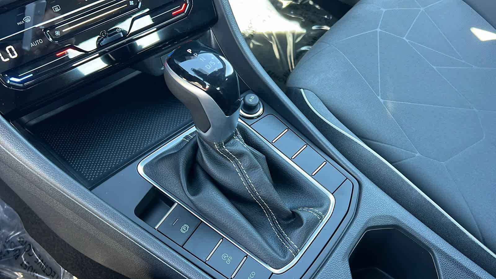 Thumbnail: 2026 Volkswagen Jetta - 13