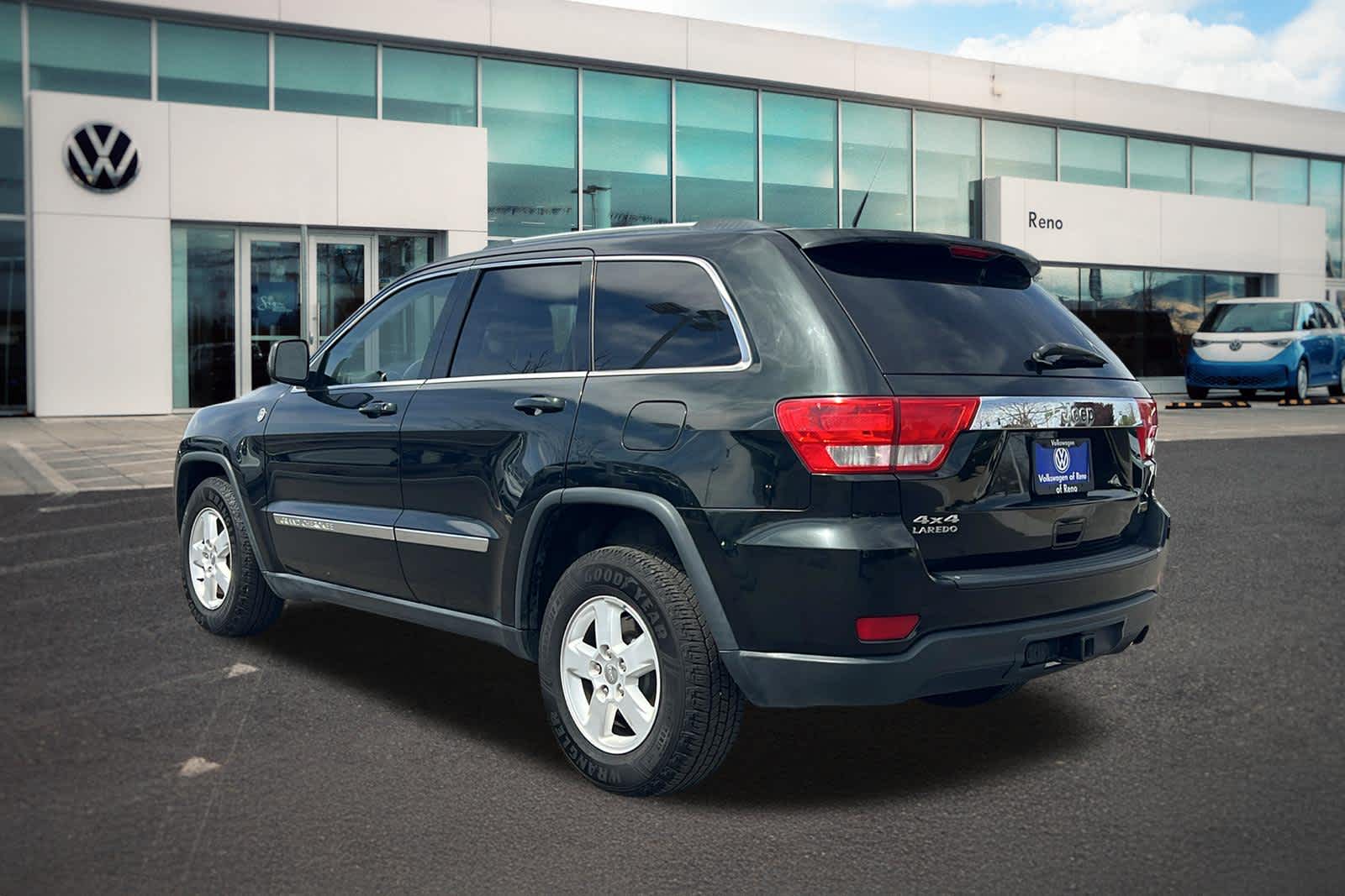 Thumbnail: 2012 Jeep Grand Cherokee - 7