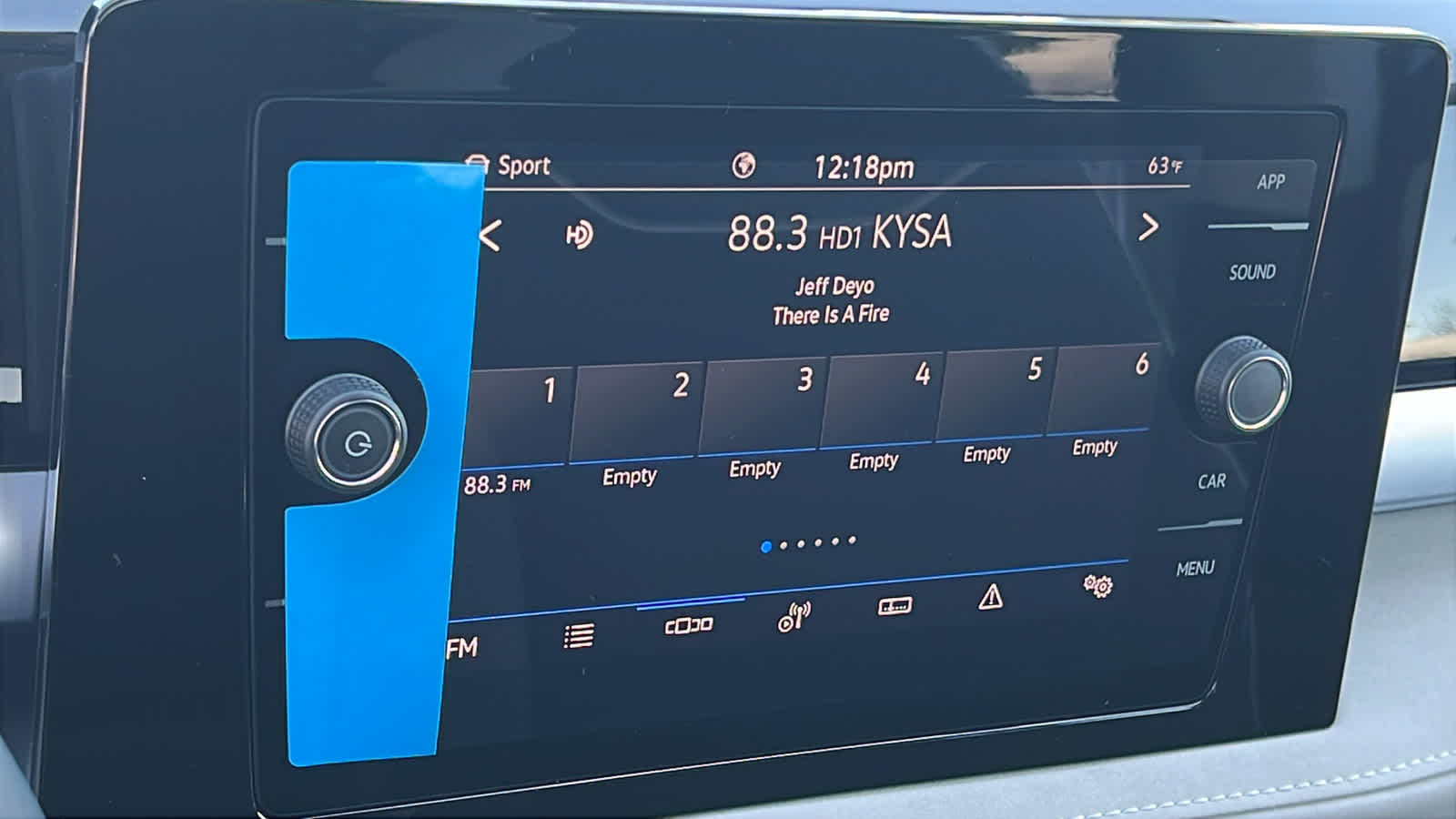 Thumbnail: 2025 Volkswagen Taos - 15