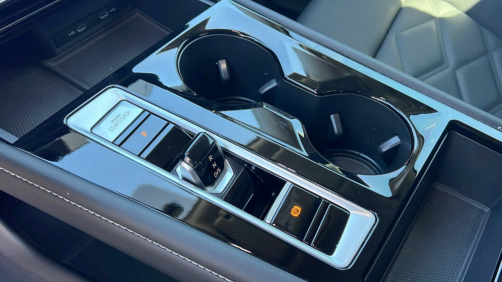 Thumbnail: 2024 Volkswagen Atlas - 13