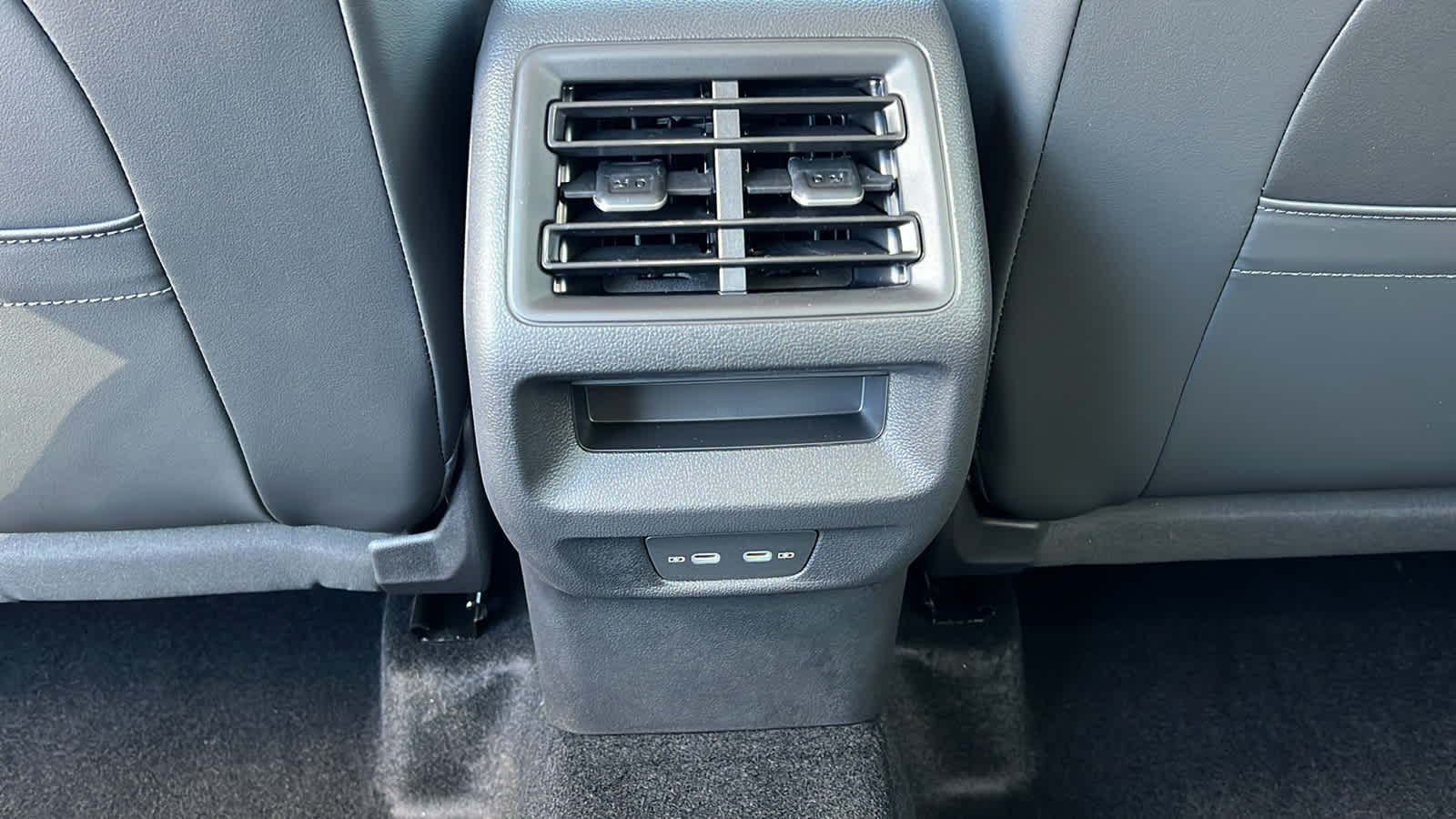 Thumbnail: 2026 Volkswagen Tiguan - 25