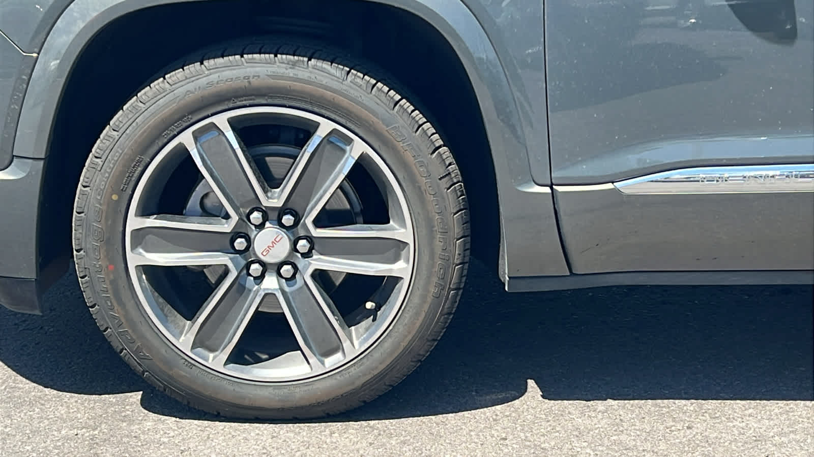 Thumbnail: 2017 GMC Acadia - 9