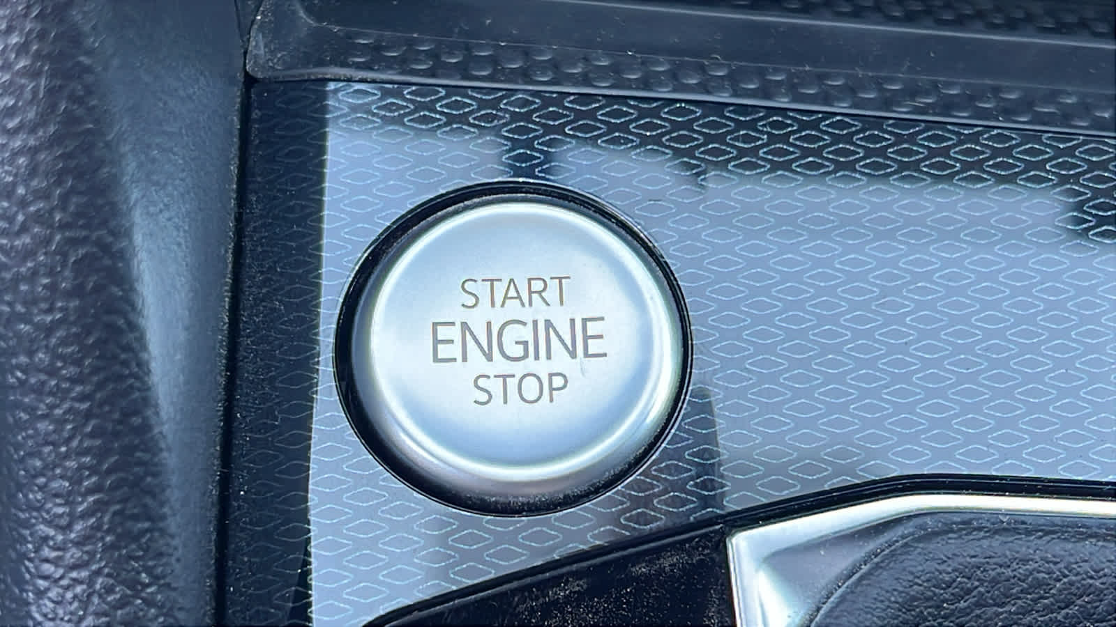 Thumbnail: 2025 Volkswagen Taos - 17