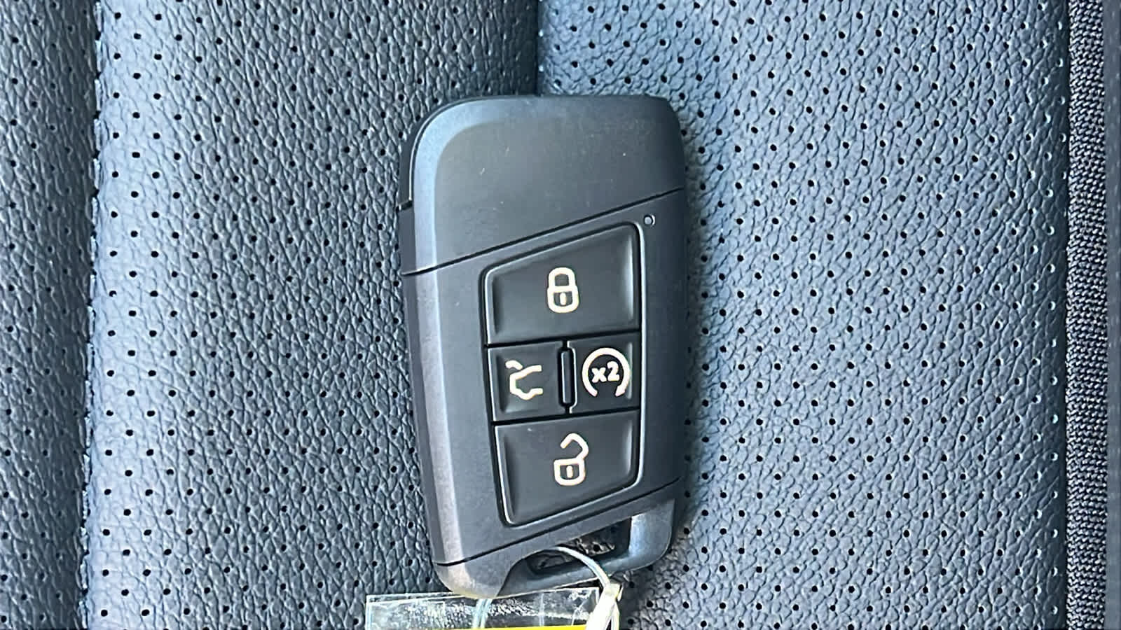 Thumbnail: 2025 Volkswagen Taos - 29