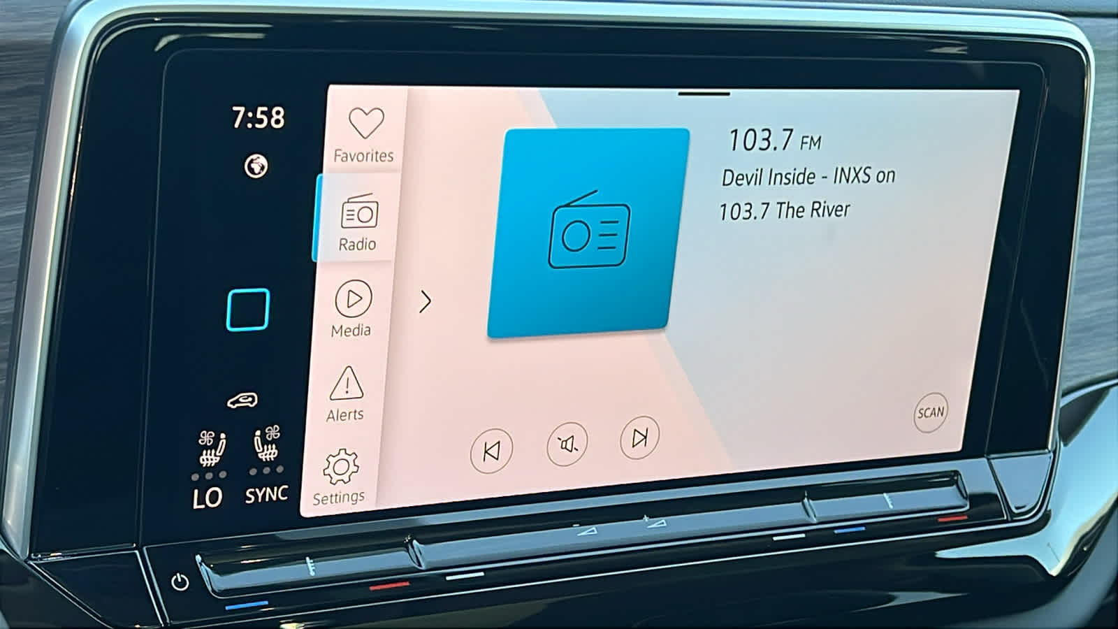 Thumbnail: 2026 Volkswagen Atlas - 15