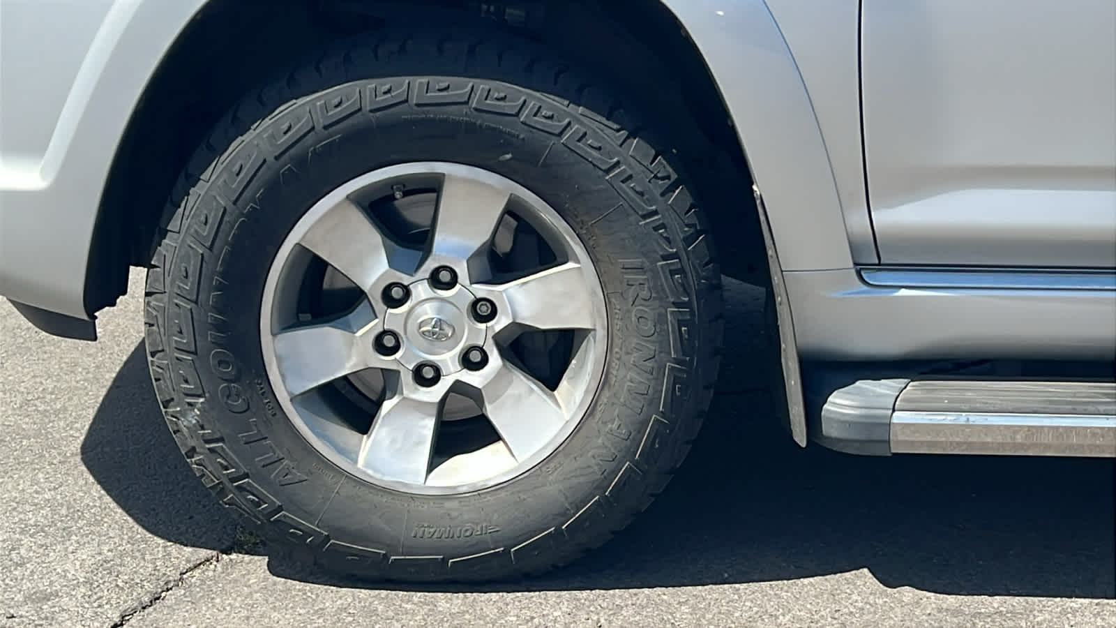 Thumbnail: 2011 Toyota 4Runner - 9