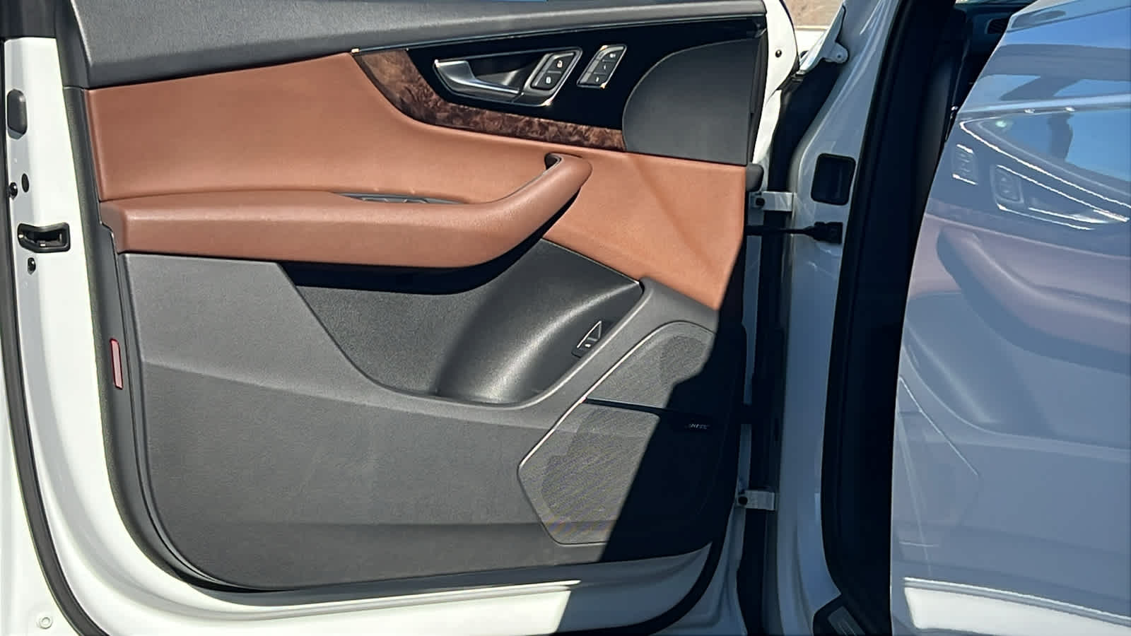 Thumbnail: 2018 Audi Q7 - 23