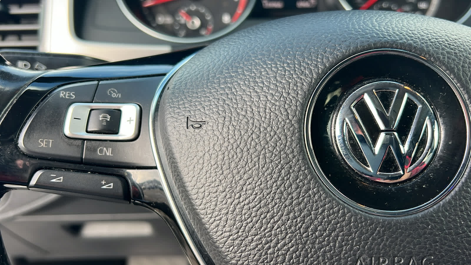 Thumbnail: 2018 Volkswagen Atlas - 19