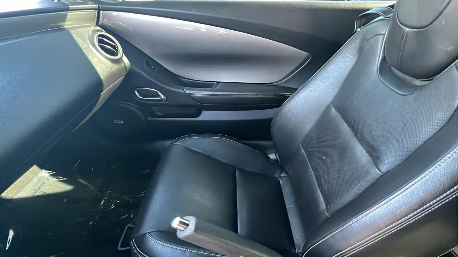 Thumbnail: 2011 Chevrolet Camaro - 12