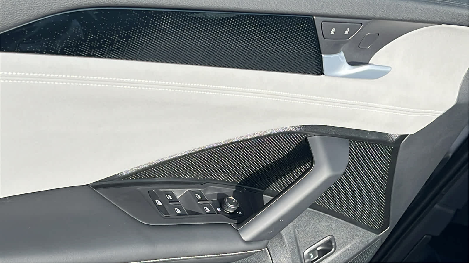 Thumbnail: 2026 Volkswagen Tiguan - 22