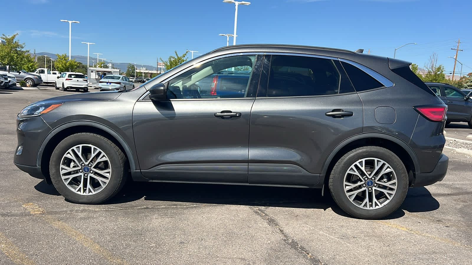 Thumbnail: 2020 Ford Escape - 8