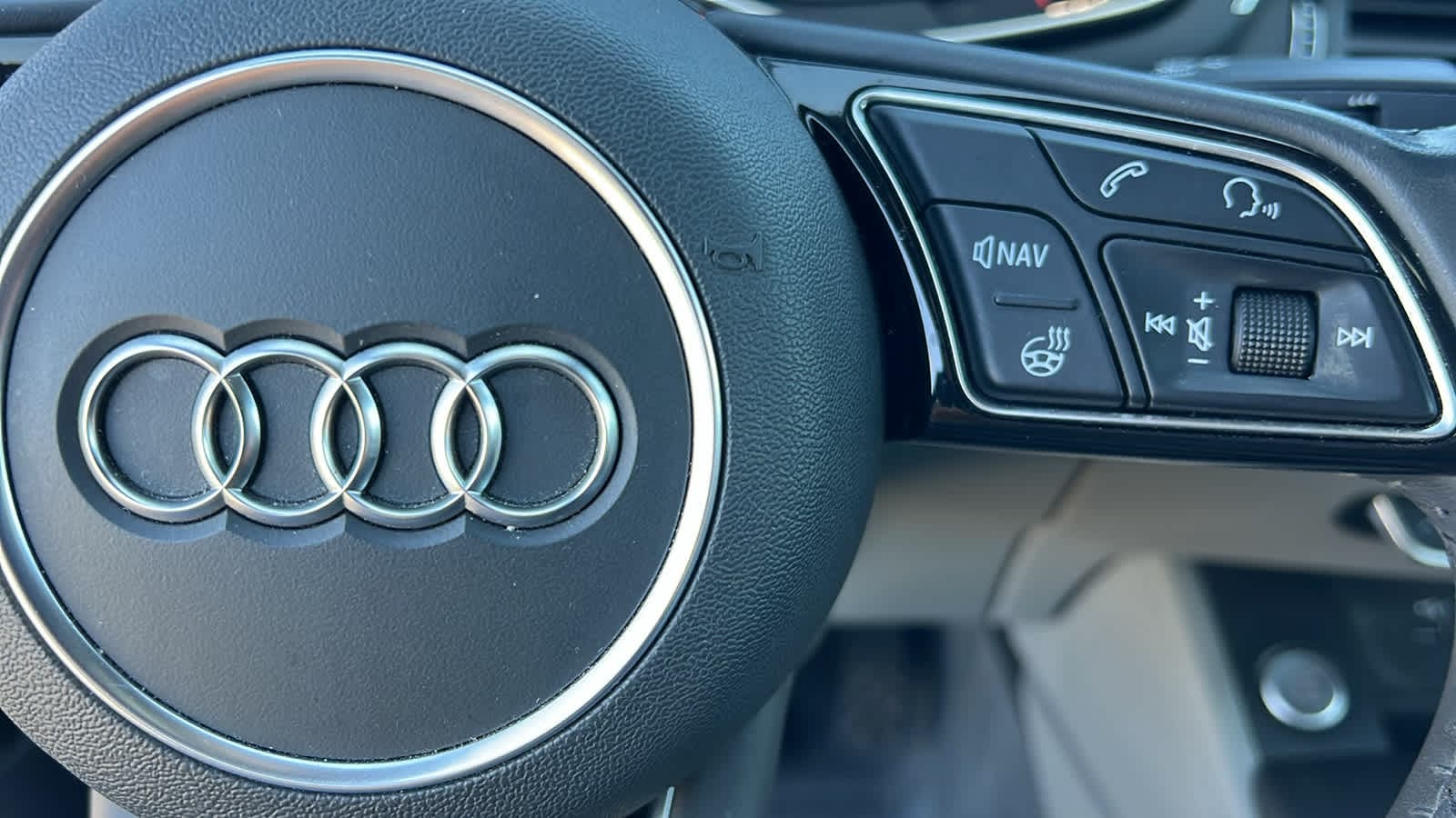 Thumbnail: 2019 Audi A4 - 20