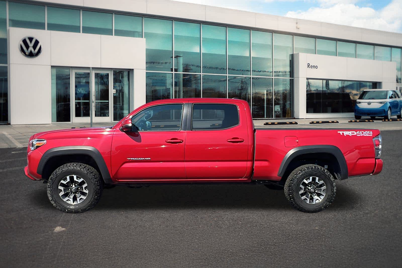 Thumbnail: 2022 Toyota Tacoma - 8