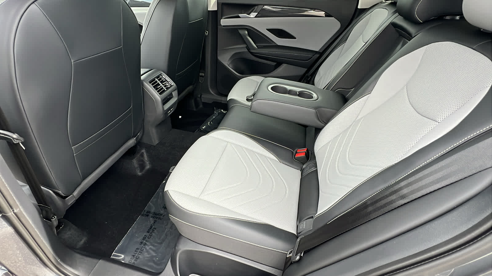 Thumbnail: 2025 Volkswagen Tiguan - 24