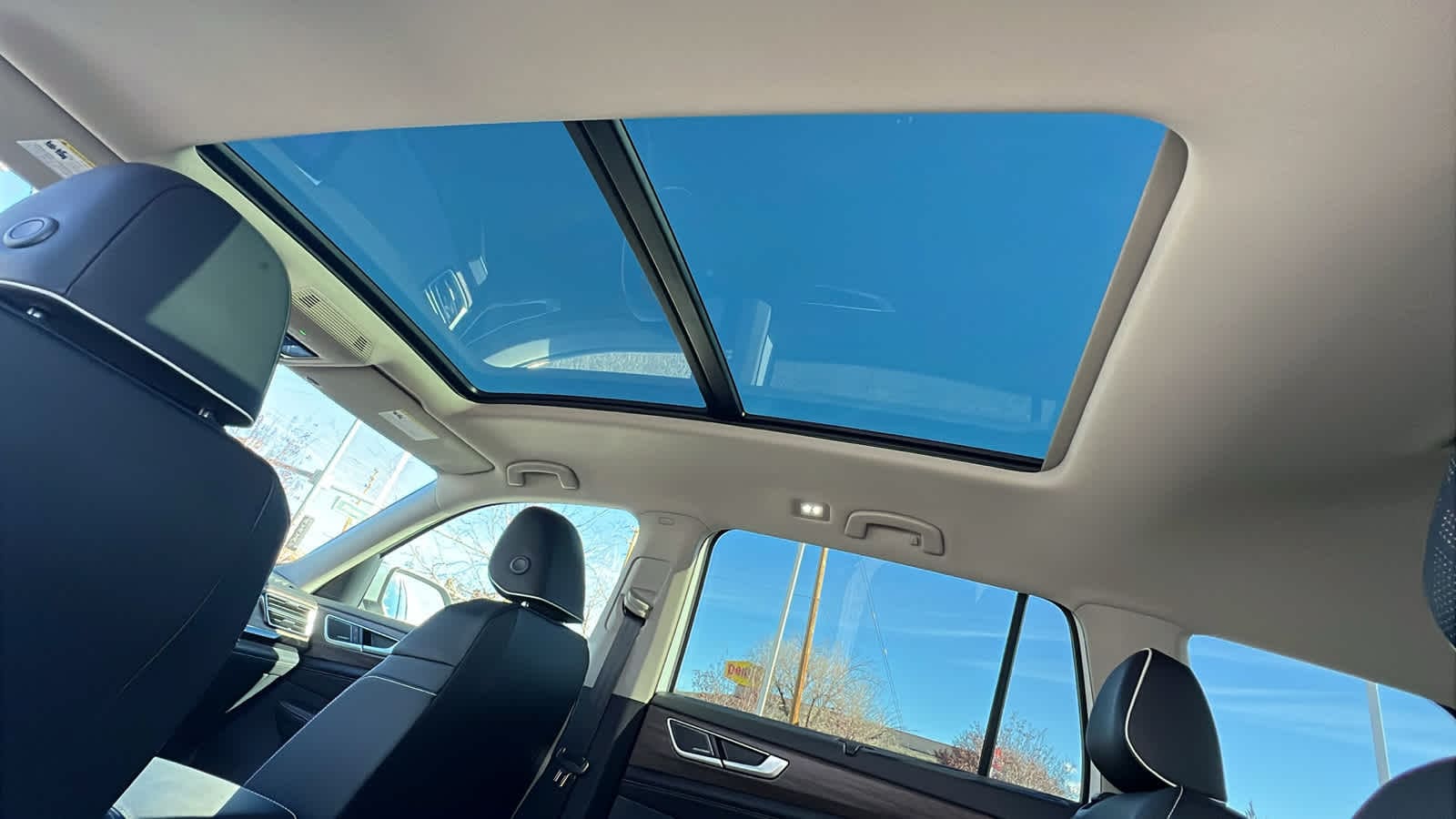 Thumbnail: 2026 Volkswagen Atlas - 31