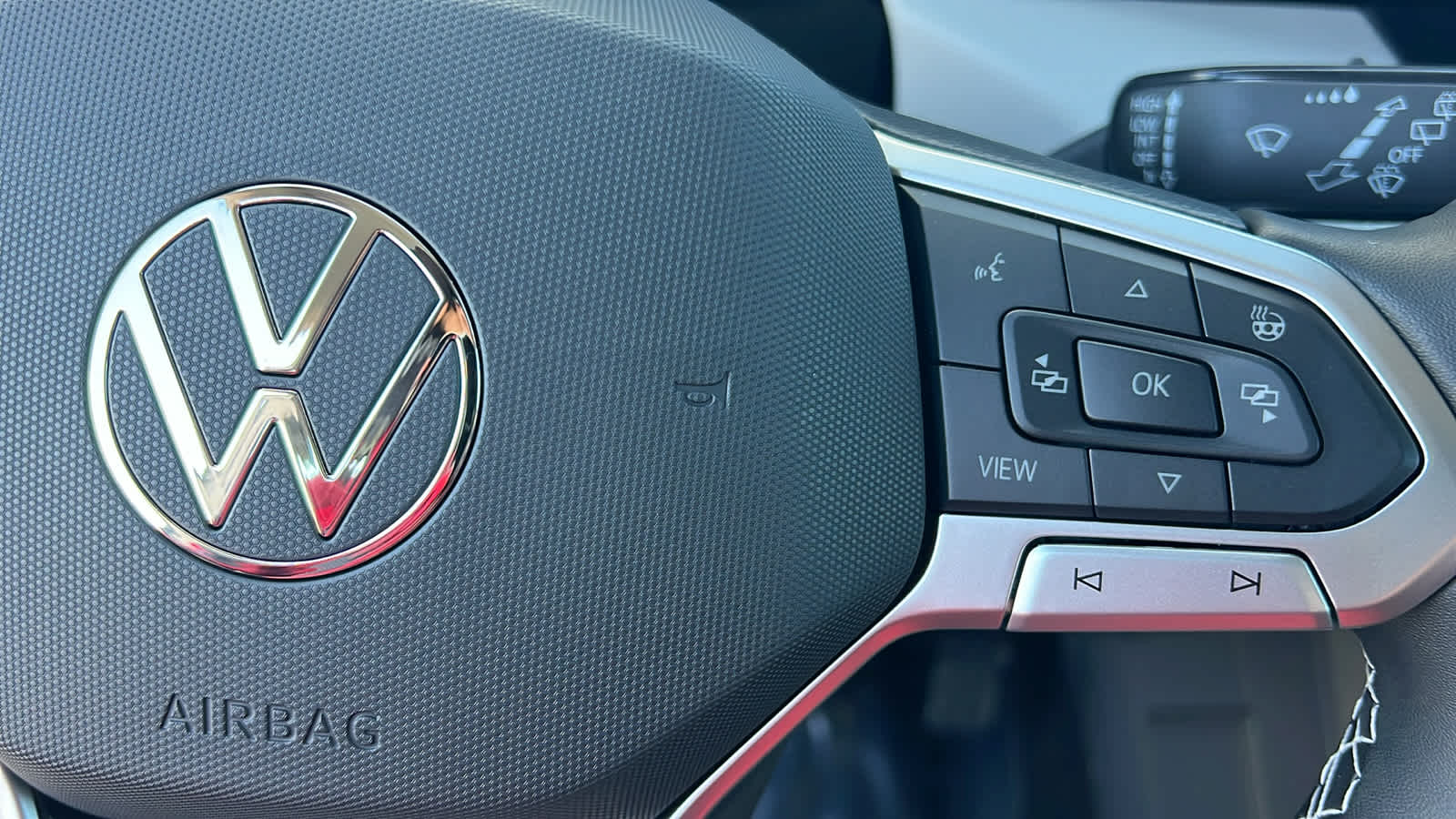 Thumbnail: 2026 Volkswagen Taos - 20