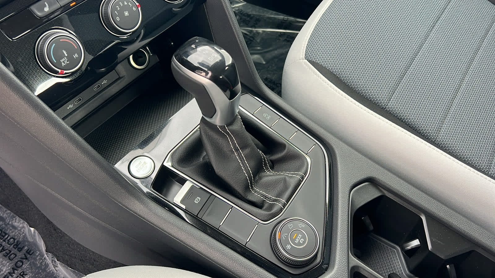 Thumbnail: 2026 Volkswagen Taos - 13