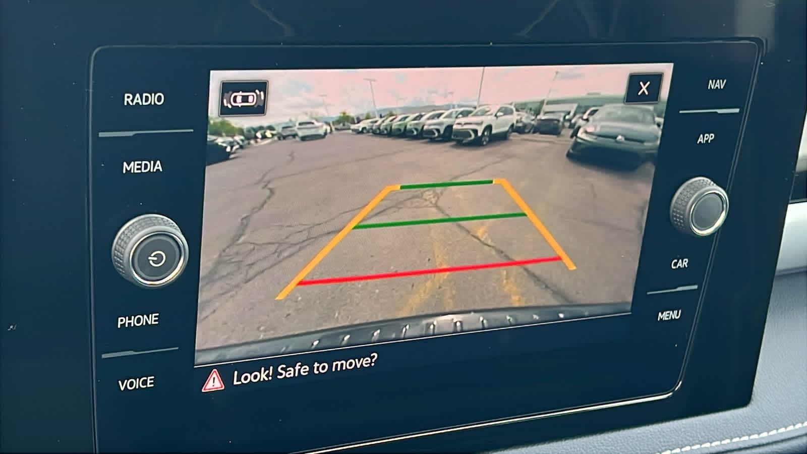 Thumbnail: 2025 Volkswagen Taos - 16