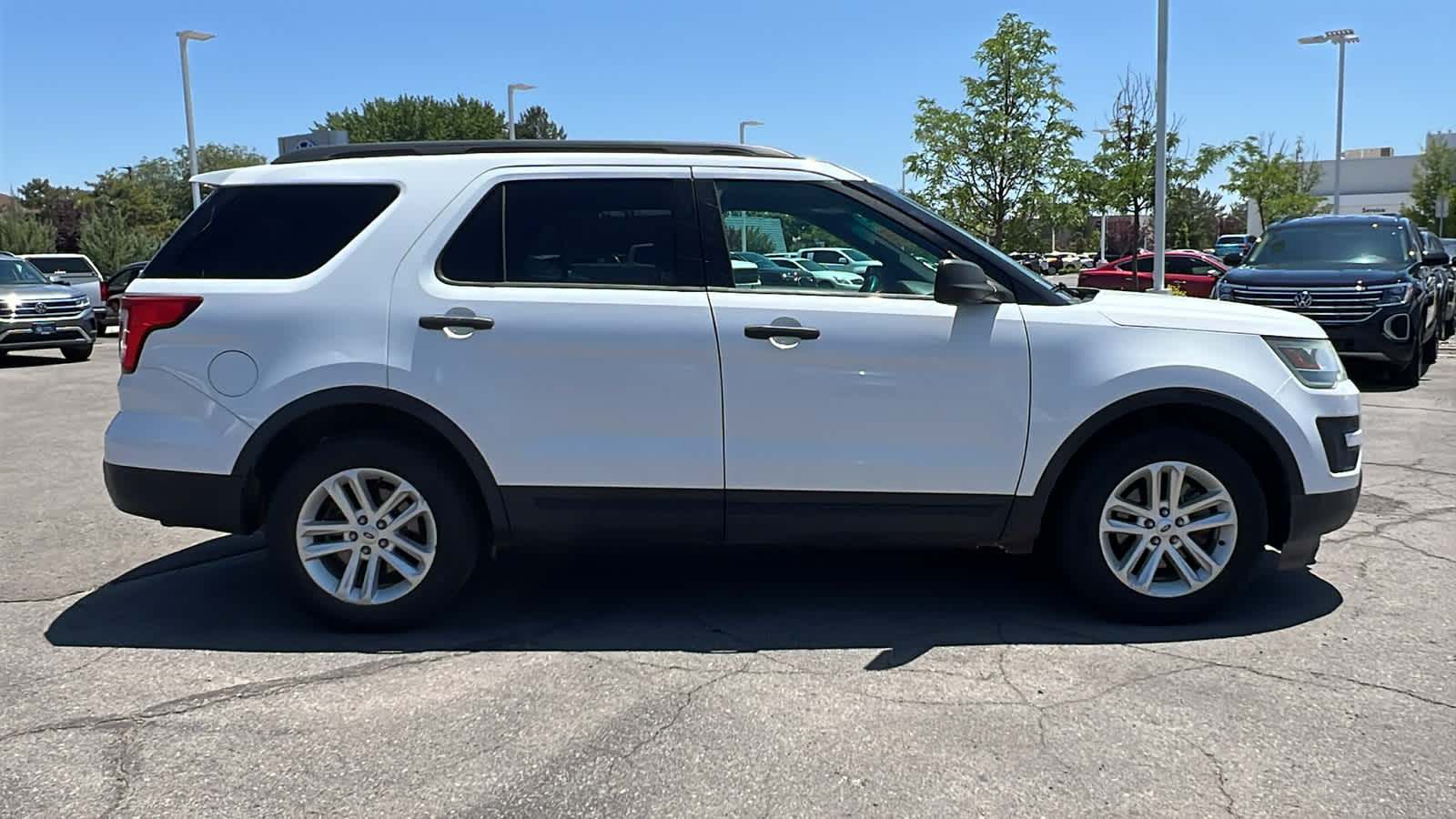 2016 Ford Explorer Base 4