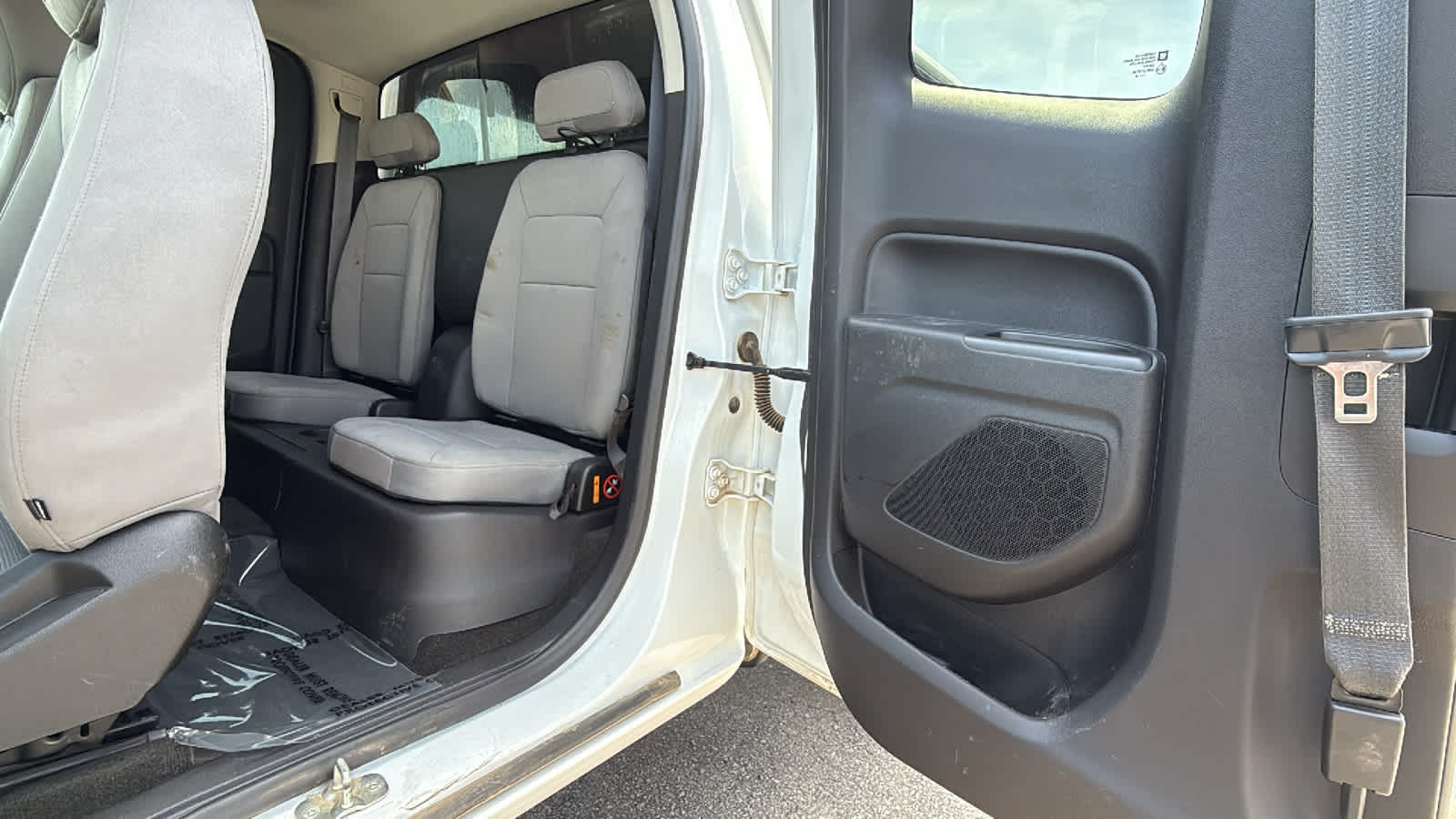 Thumbnail: 2016 Chevrolet Colorado - 26