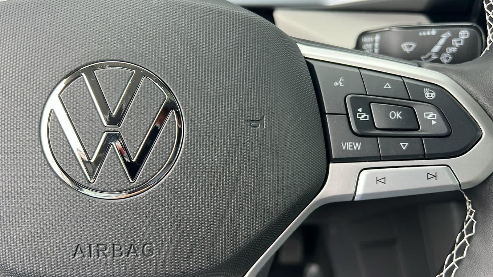 Thumbnail: 2025 Volkswagen Taos - 20