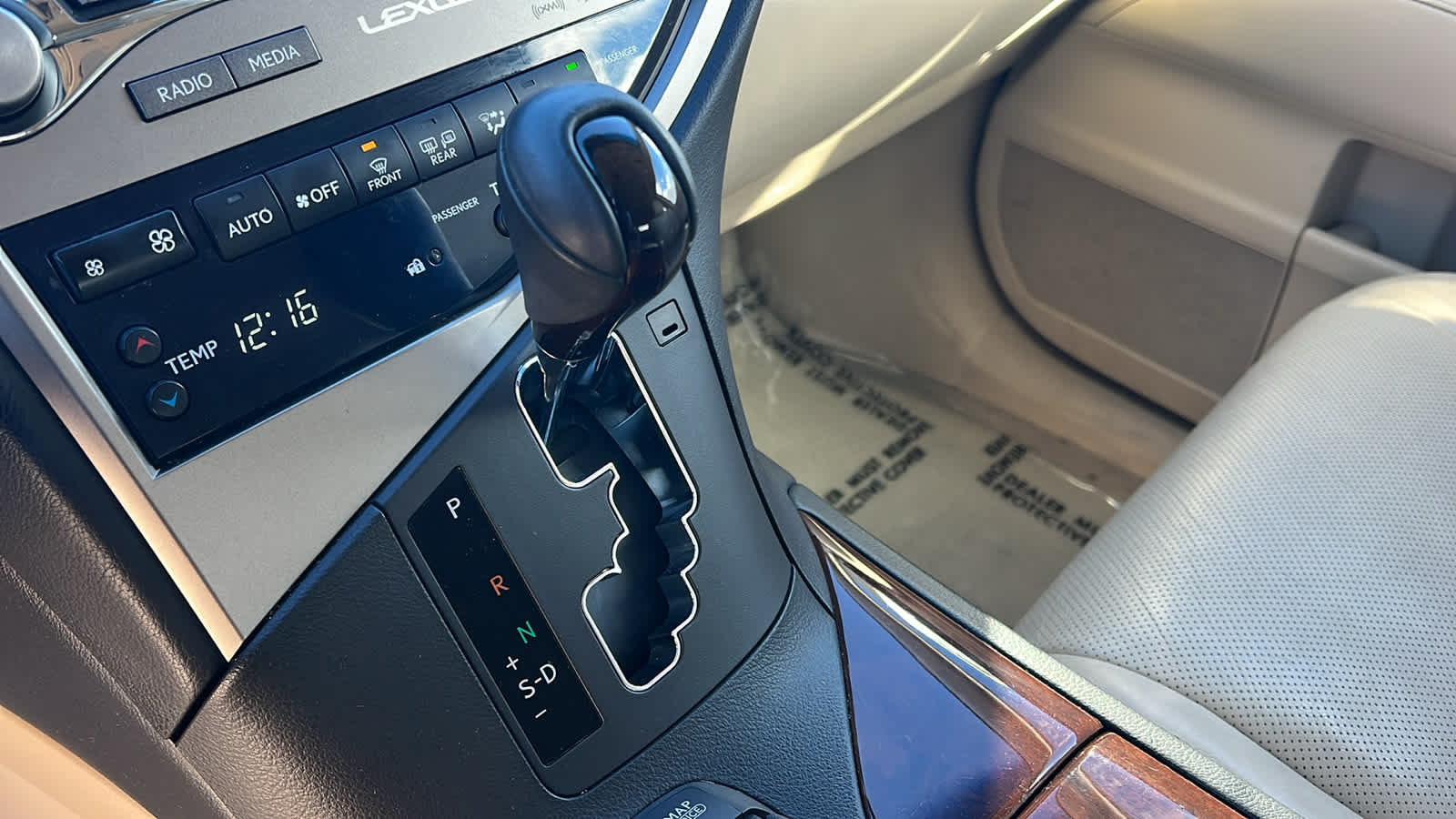 Thumbnail: 2015 Lexus RX - 13