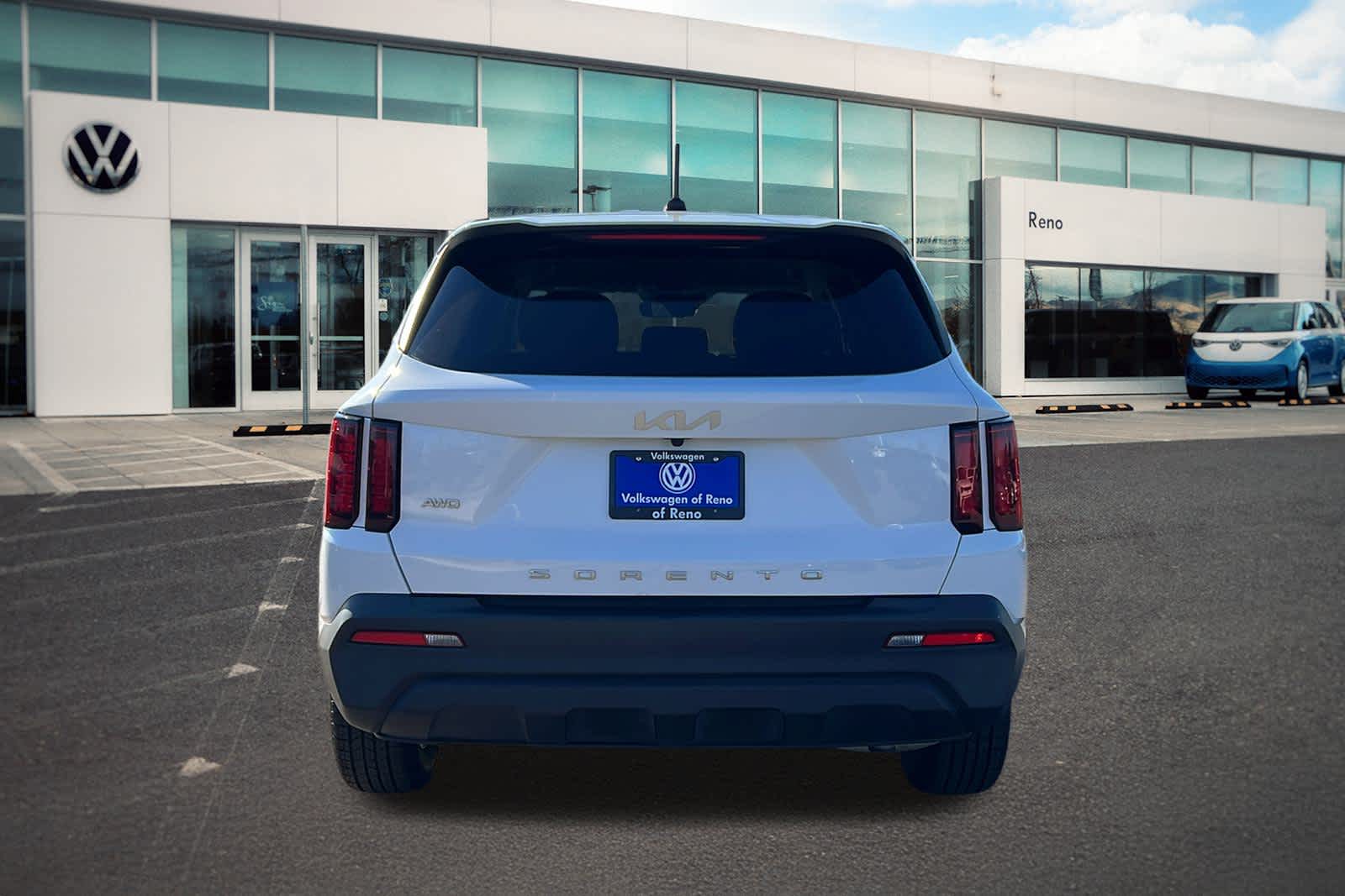 Thumbnail: 2022 Kia Sorento - 6