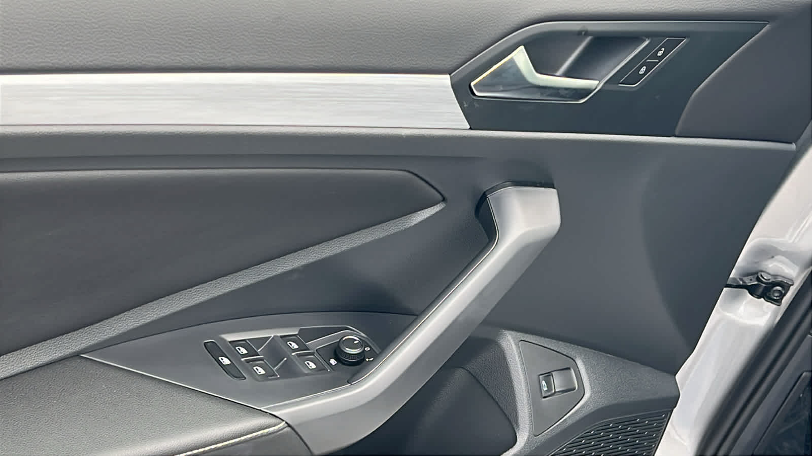 Thumbnail: 2026 Volkswagen Jetta - 22