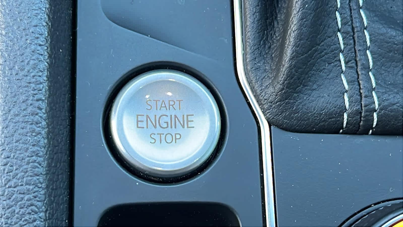 Thumbnail: 2021 Volkswagen Atlas - 17