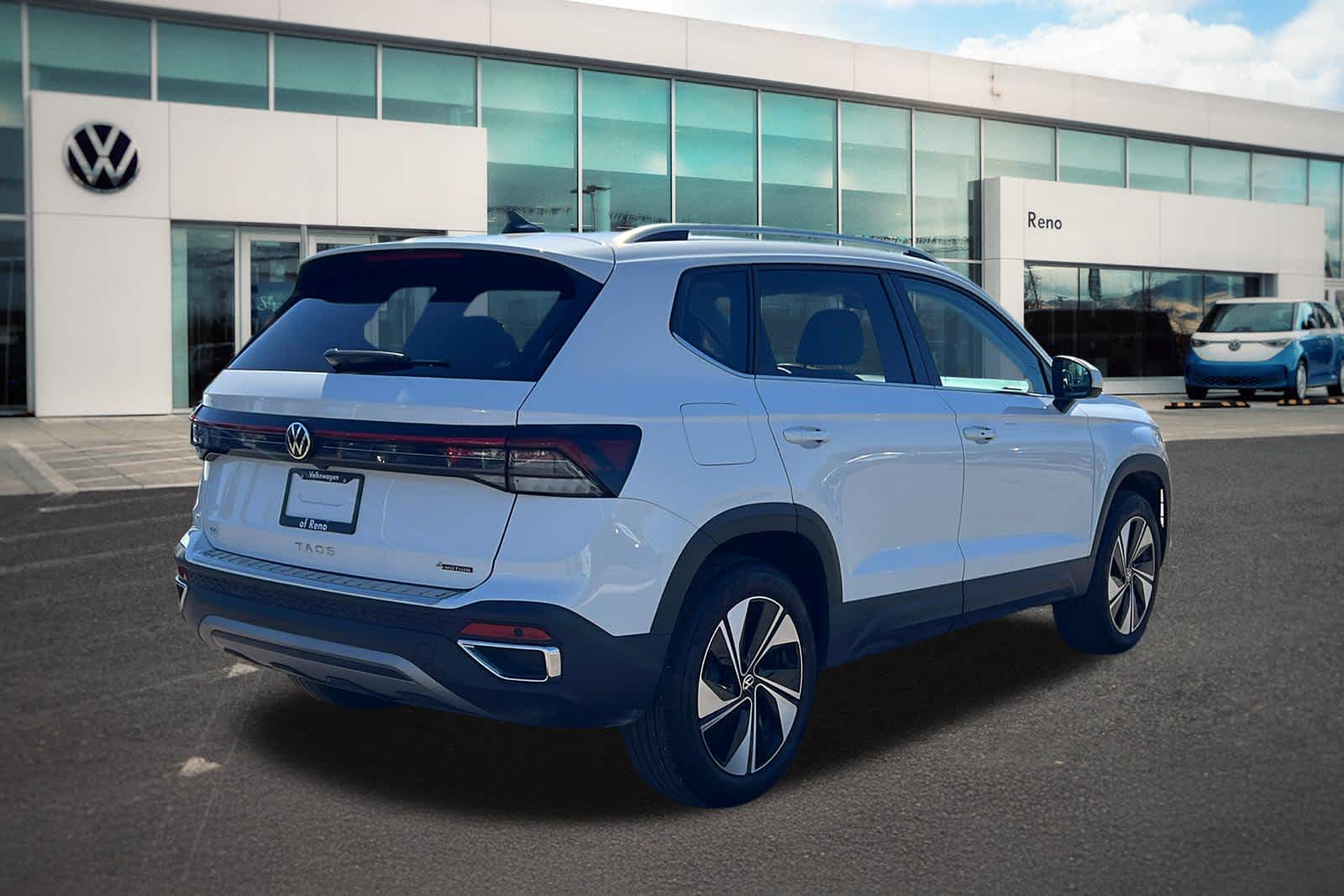 Thumbnail: 2025 Volkswagen Taos - 5