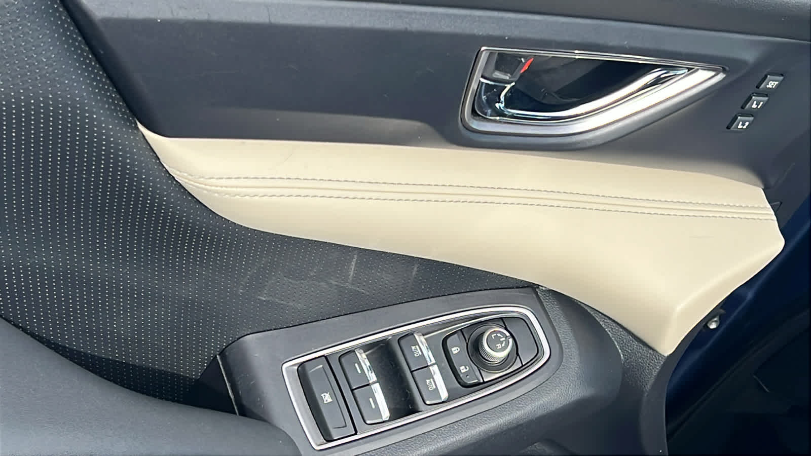 Thumbnail: 2021 Subaru Ascent - 22