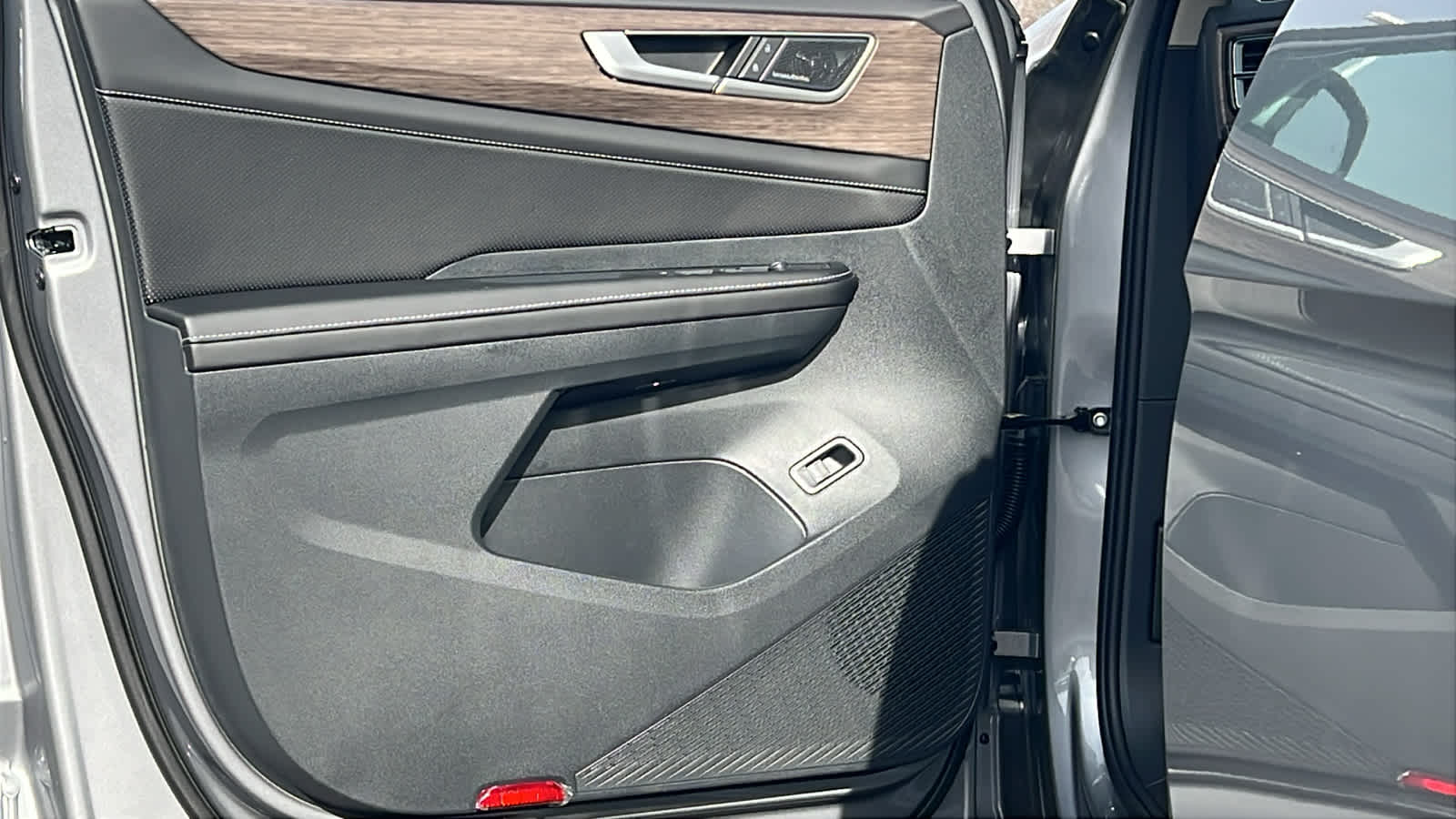 Thumbnail: 2026 Volkswagen Atlas - 23