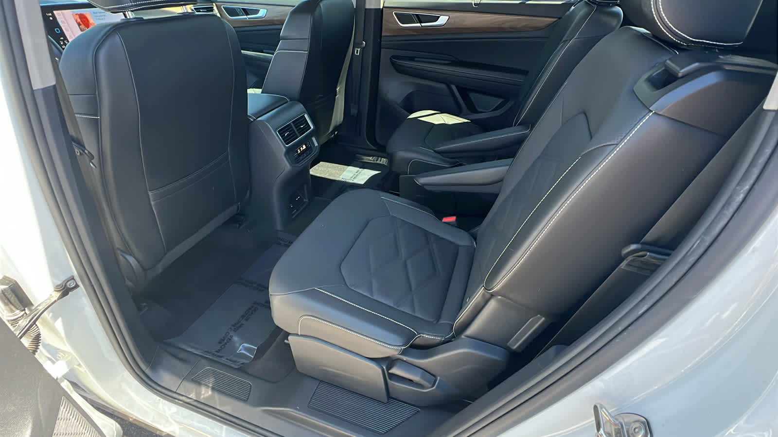 Thumbnail: 2024 Volkswagen Atlas - 24