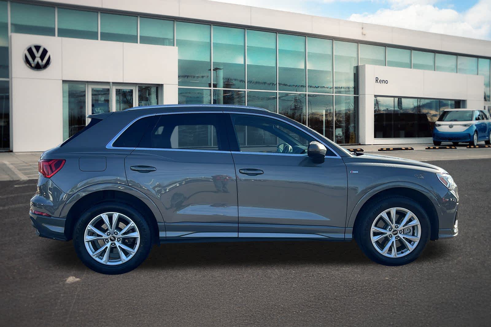 Thumbnail: 2023 Audi Q3 - 4