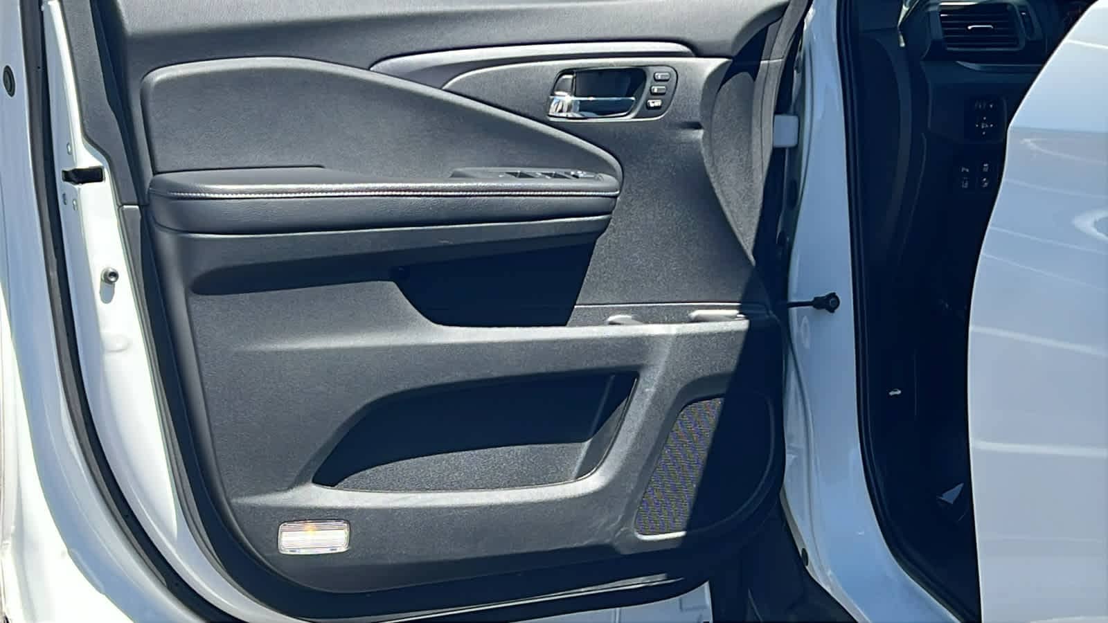Thumbnail: 2022 Honda Ridgeline - 23